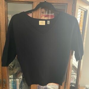 100% Cashmere V-Neck Top